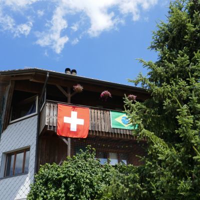 028 Hier wohnt sicher ein Fussbalfän